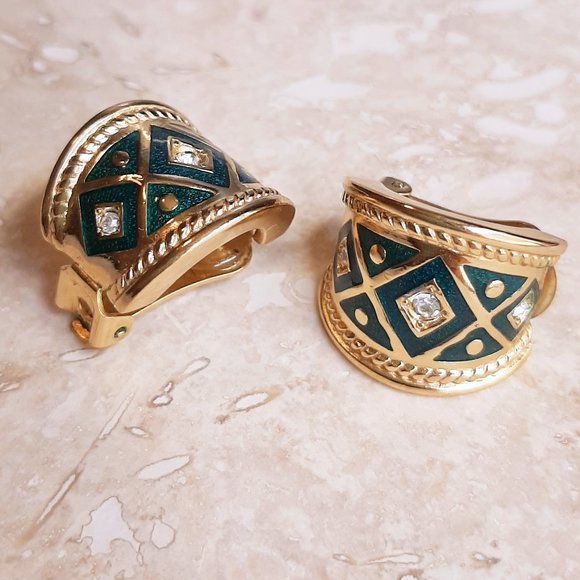 VTG Burberry Signed Burberrys Gold Tone & Green Clear Stone Clip On Earr… - Picture 3 of 10